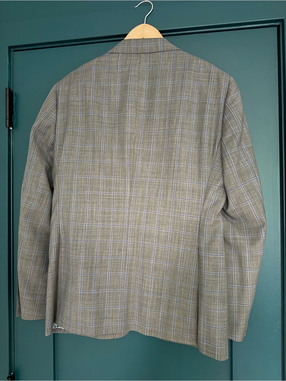 Men's Gray Plaid Blazer - Classic Tailored Sports Jacket - Picture 6 of 6